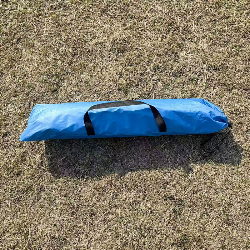 Tenda da spiaggia leggera e ventilata su tre lati