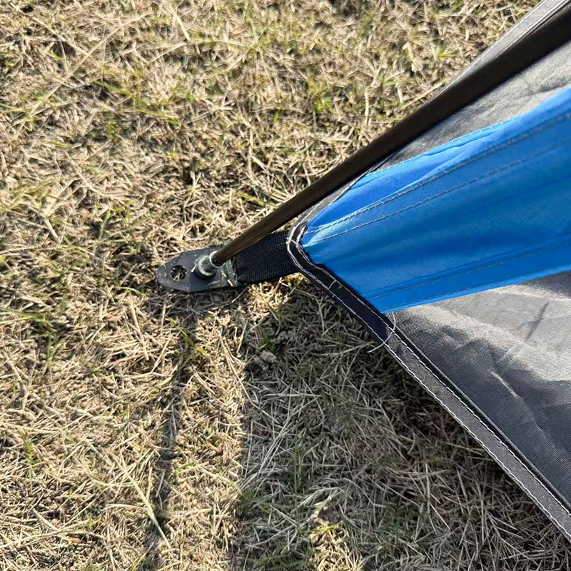 Tenda da spiaggia leggera e ventilata su tre lati