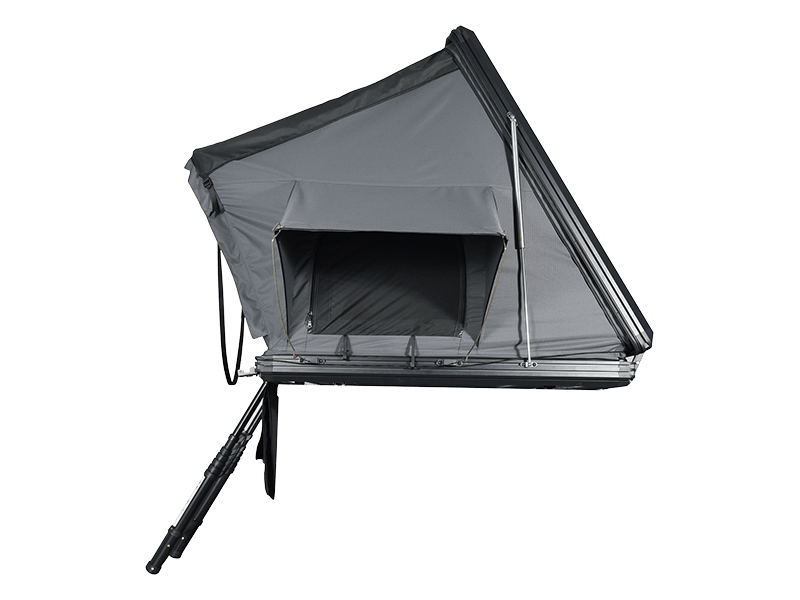 Tenda da campeggio sul tetto con scala Tenda da campeggio sul tetto con scala
